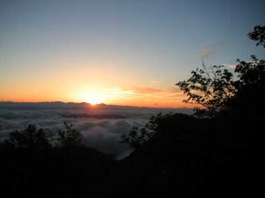 �đ򓻏㕔����A�閾��